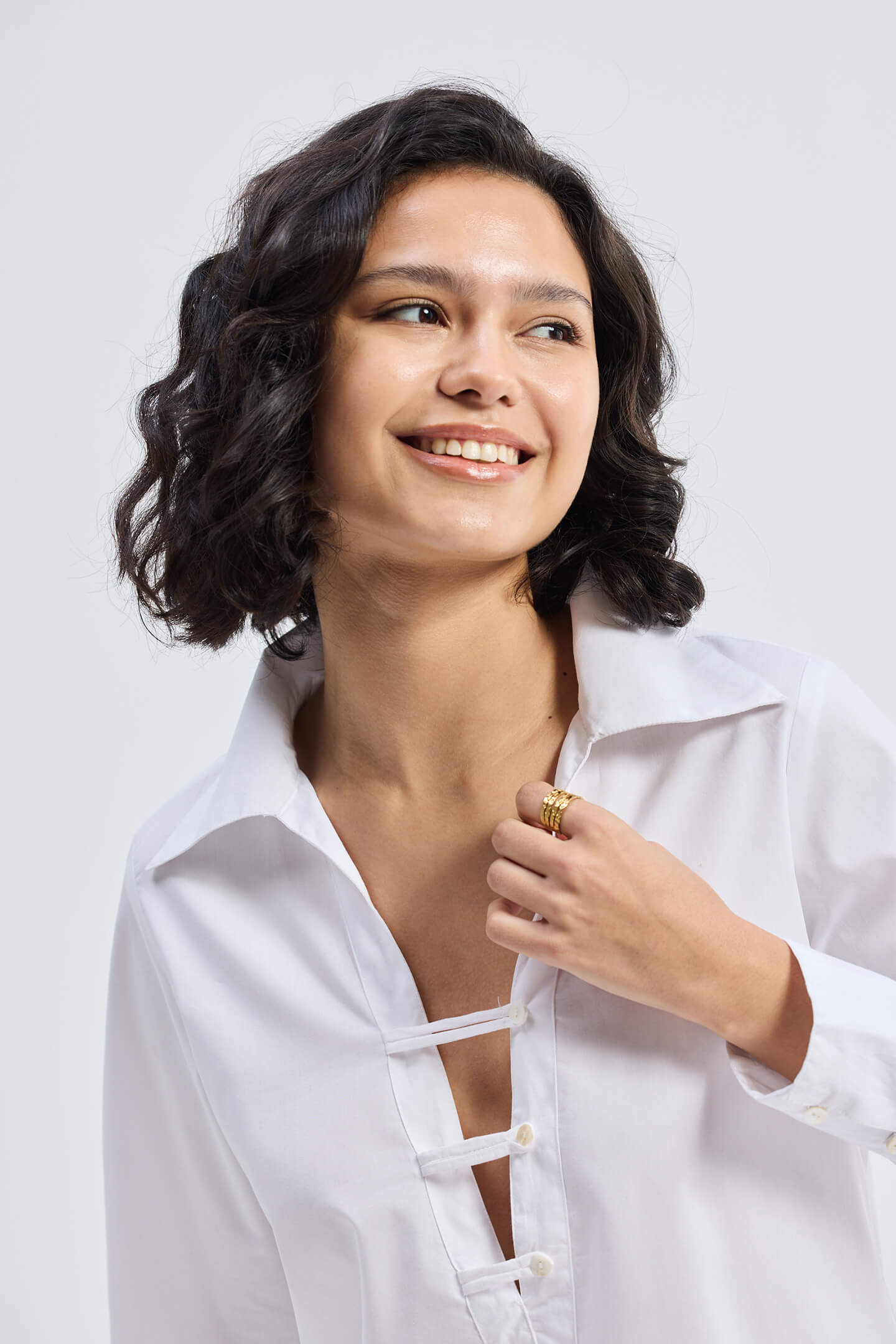 Woman's Button-down Shirt in White with Crisp Details