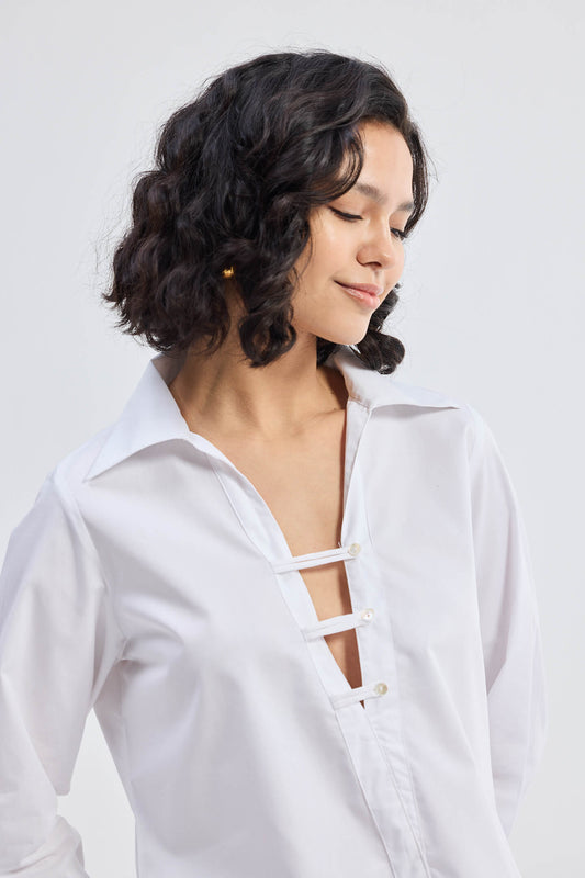 Woman's Button-down Shirt in White with Crisp Details